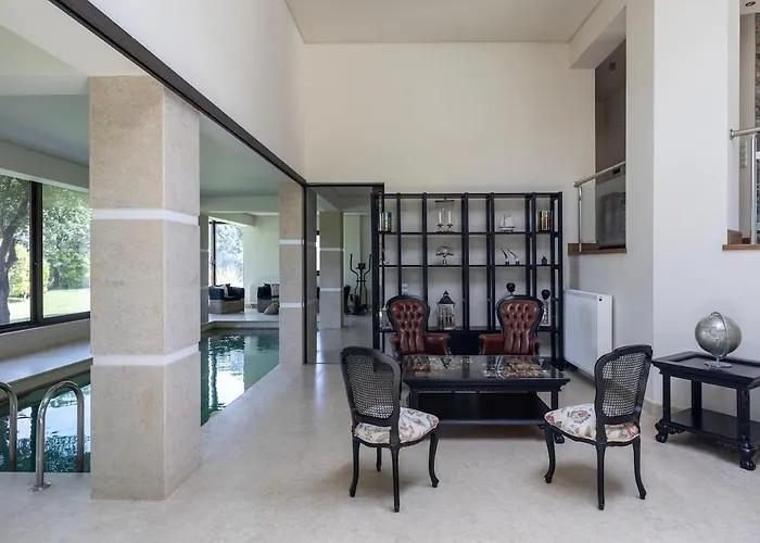 Aphrodite Villa Agioi Theodoroi (Corinthia)