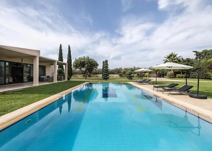 Aphrodite Agioi Theodoroi (Corinthia)