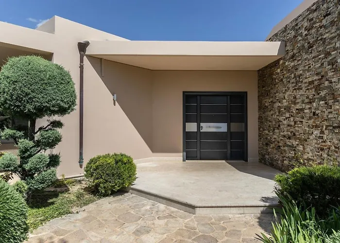 Aphrodite Agioi Theodoroi (Corinthia)